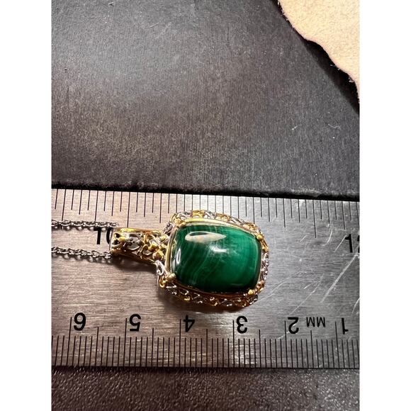 New Karis Platinum & 18K Gold Plated Malachite Pendant Necklace 20” - Picture 9 of 10